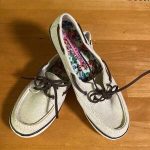 Rock & Candy Canvas Boatie 8 1/2 shoes in good condition see the pictures